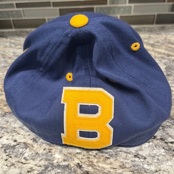 CCM NHL Buffalo Sabres Old School SM/MD Fitted Baseball hat - Picture 3 of 6